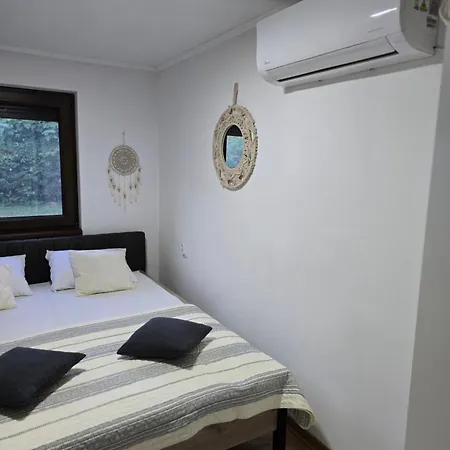 Vikendica Fruskogorski Kutak - Fruska Gora Case de vacanță Cerevic