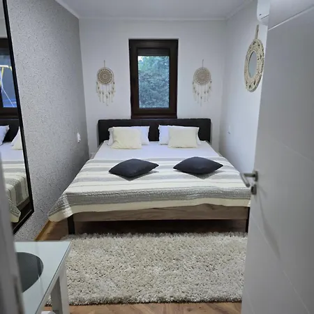 Vikendica Fruskogorski Kutak - Fruska Gora * Cerevic